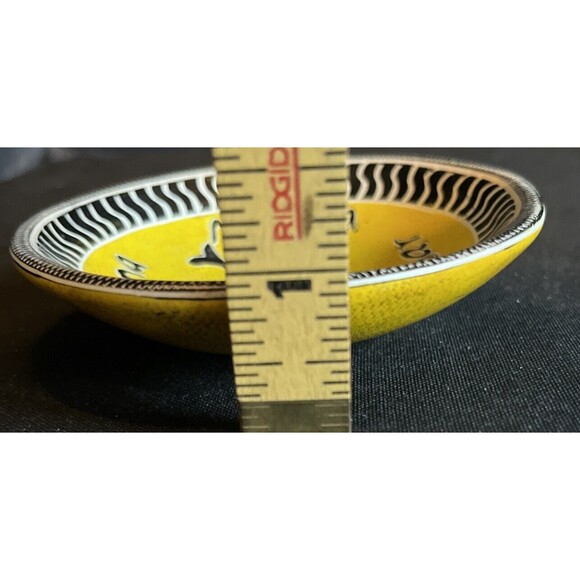 VTG Small Bowl From Swahili an Island of E. Africa Words Meaning No Worries - Picture 7 of 7